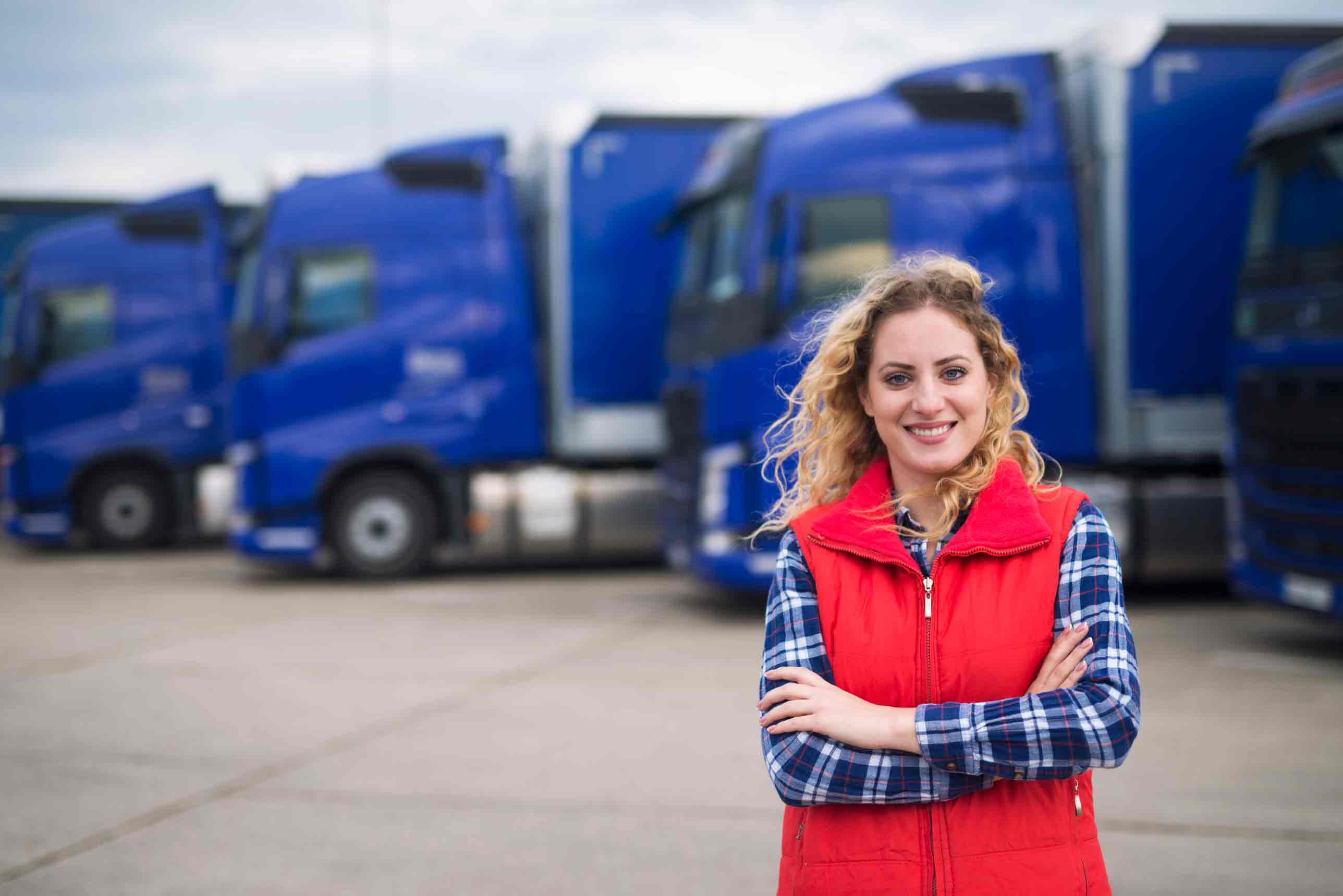 vrachtwagenchauffeur dame aan het werk